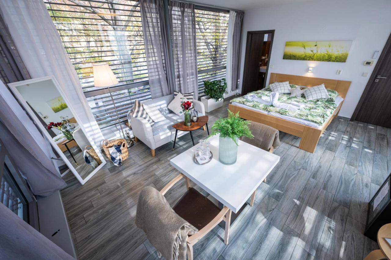 Atelier Lanna Bed & Breakfast Ceske Budejovice Exterior foto